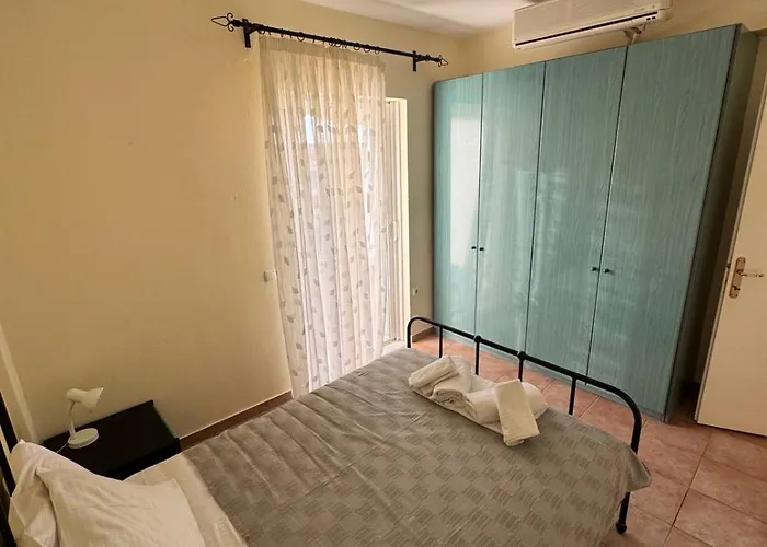 Seafront Private * Neos Marmaras