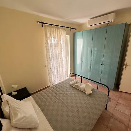 Seafront Private * Neos Marmaras