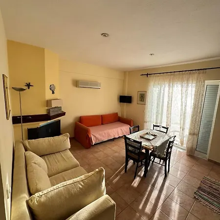 Seafront Private شقة *