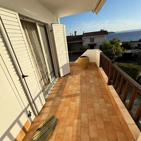 Seafront Private *